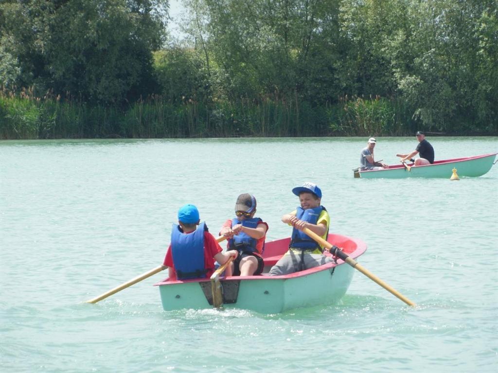 Maritime Freizeit Camp "Mfc" Erfurter Seen Εξωτερικό φωτογραφία